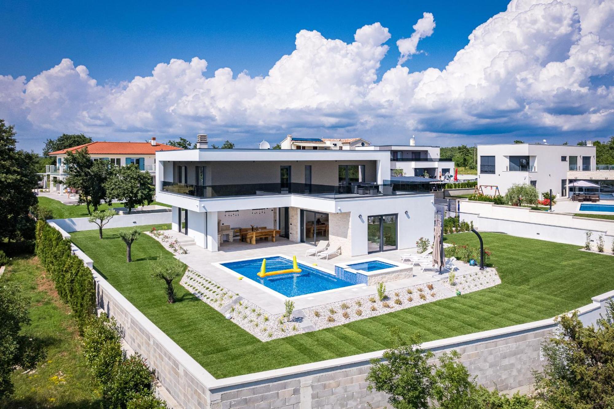 Villa Maem Pula Bagian luar foto